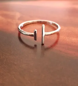 Anillo Plata Ley. Envíos gratis a partir de 40€.