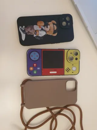 3 Fundas iPhone 14