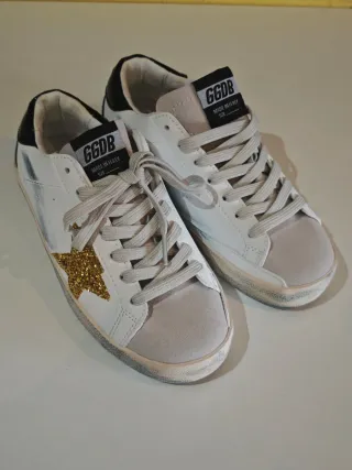 Zapatillas Golden Goose Blancas y Doradas