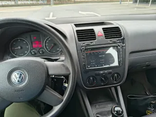 Volkswagen Golf 2003