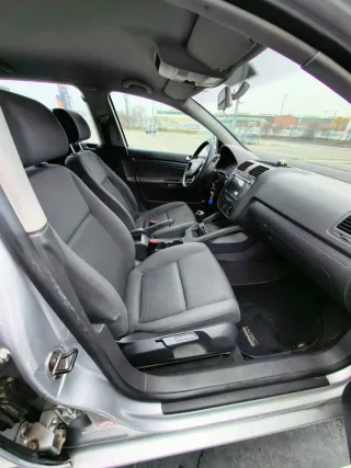 Volkswagen Golf 2003