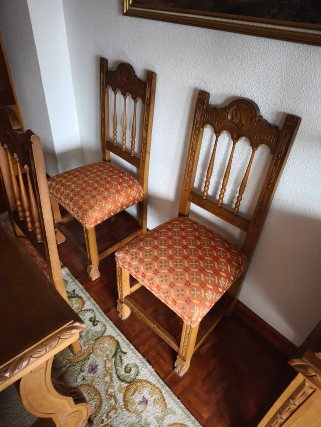 Sillas de comedor años 70