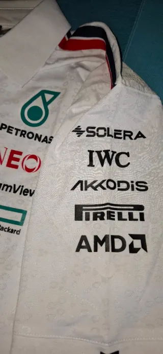 Polo Mercedes-AMG Petronas Blanco