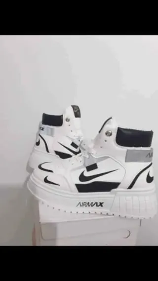 Tênis Vans Old Skool Preto e Branco