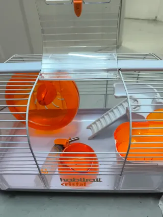 Jaula para hámster con accesorios