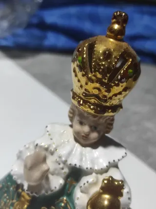 Niño Jesús de Praga cerámica antigua