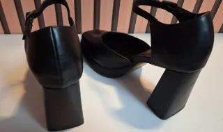 Zapatos de fiesta negros