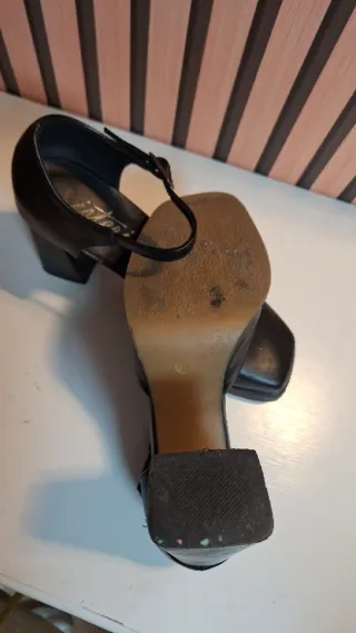 Zapatos de fiesta negros
