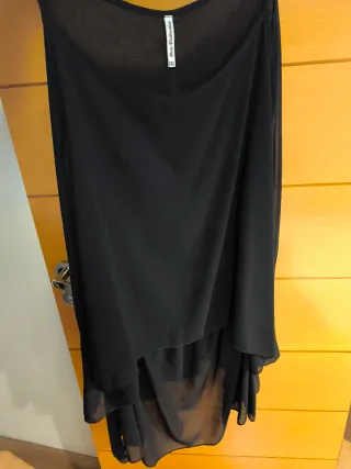 Blusa de tirantes negra