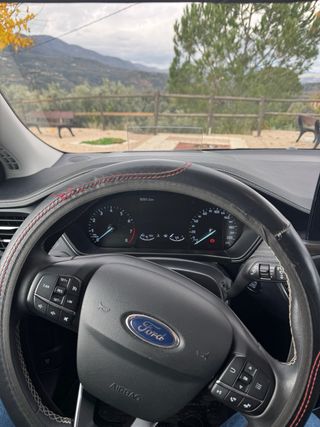 Ford Focus Vignale 2020