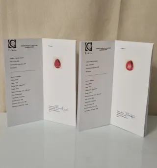 2 Rubini Naturali a Forma di Goccia Certificati