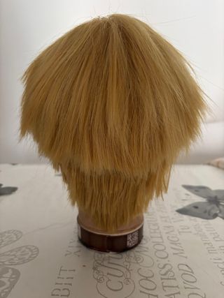 Peluca rubia corta cosplay