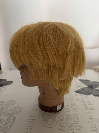 Peluca rubia corta cosplay