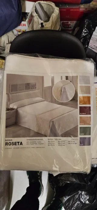Colcha beige poliéster