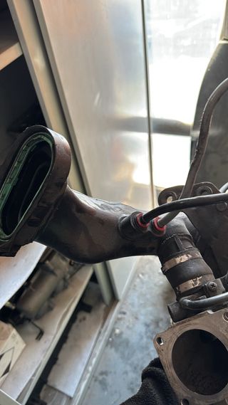 Tubo de admisión coche