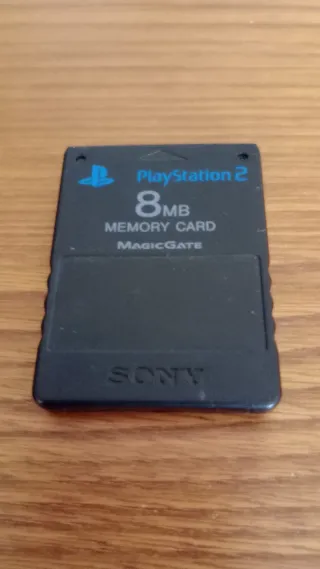 PlayStation 2 con 14 giochi e accessori