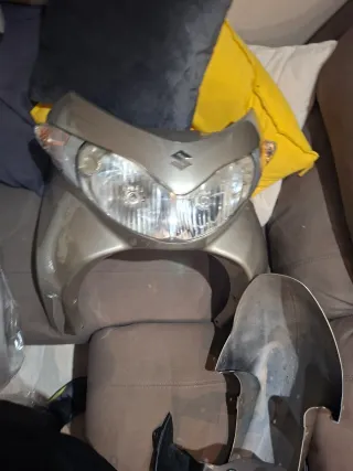 Frontal Suzuki Burgman 125/200