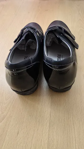 Zapatos de piel negros talla 38