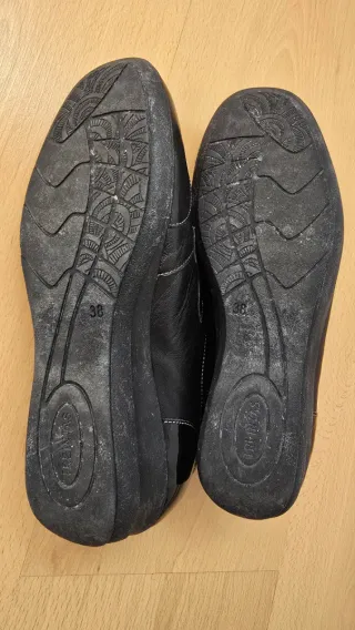 Zapatos de piel negros talla 38