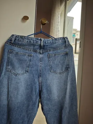 Pantalones vaqueros anchos rotos mujer