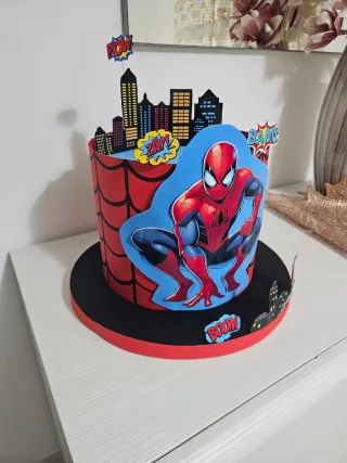 Torta scenografica Spiderman
