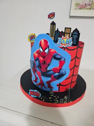Torta scenografica Spiderman