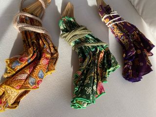 4 Exclusivos Sombreros abanicos de Bambú y Batik