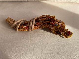 4 Exclusivos Sombreros abanicos de Bambú y Batik