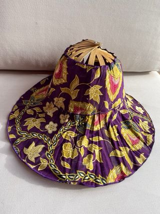 4 Exclusivos Sombreros abanicos de Bambú y Batik