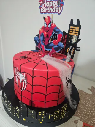 Torta scenografica Spiderman