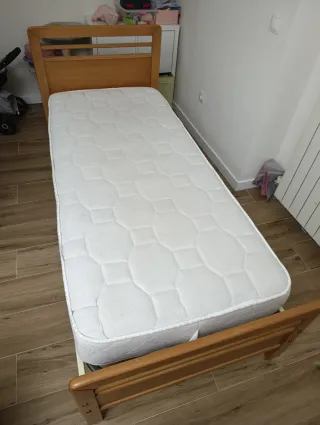 Cama con somier de lamas 80x180