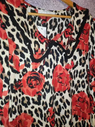 Vestido estampado animal print y flores Talla S