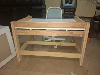 Escritorio infantil Ikea madera blanco + silla