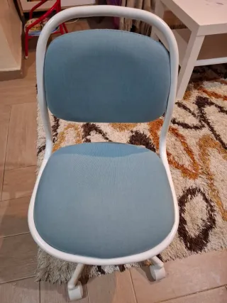 Escritorio infantil Ikea madera blanco + silla