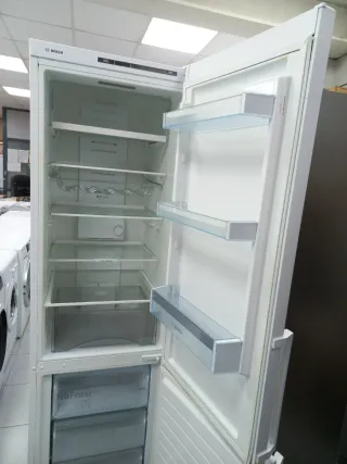 ♧Nevera marca Bosch 2,m garantía + entrega♧