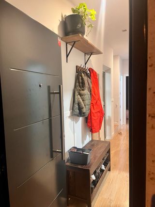 Friso de madera a medida + pintura Acabados prof