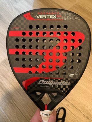 Bullpadel Vertex 04 Padel Racket