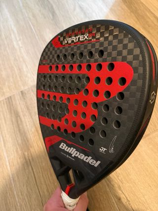 Bullpadel Vertex 04 Padel Racket