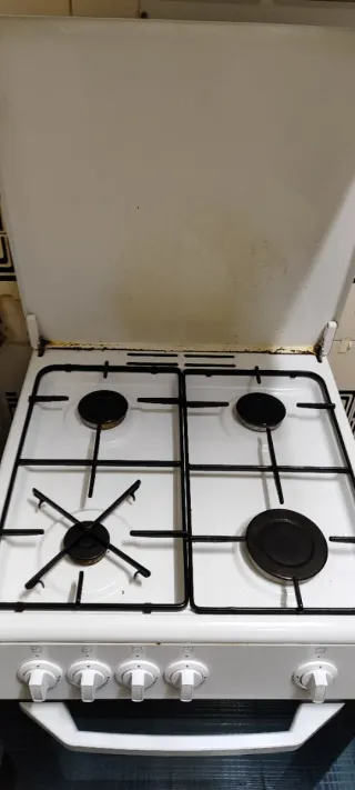 Cocina a gas Beko blanca