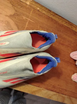 Botas de fútbol Adidas F50 niño T33