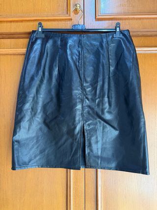 Falda Shein Curve efecto piel negra Talla XL