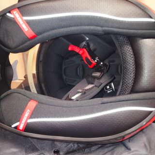 Casco Scorpion Exo EX-391 Leo Negro Rojo