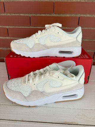 Zapatillas Nike Motiva Gore-Tex Beige/Blanco