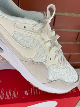 Zapatillas Nike Motiva Gore-Tex Beige/Blanco