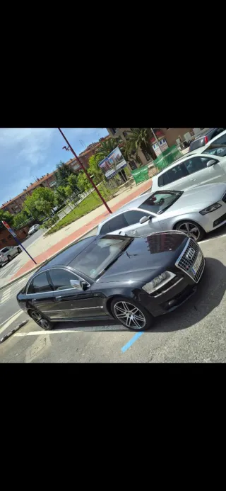 Audi S8  V10 2007