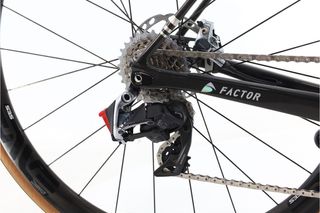 Factor VAM O2 AXS 12V (carretera) t.52 Reacondicionada