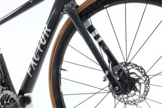 Factor VAM O2 AXS 12V (carretera) t.52 Reacondicionada