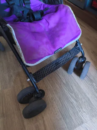 Silla de paseo Maclaren Quest morada