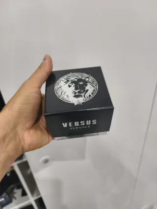 Reloj Versace Dorado y Negro
