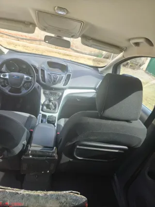 Ford Grand C-MAX 2011